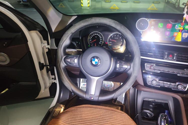 Used BMW X1 2022 sDrive25Li Leading Model Steering Wheel