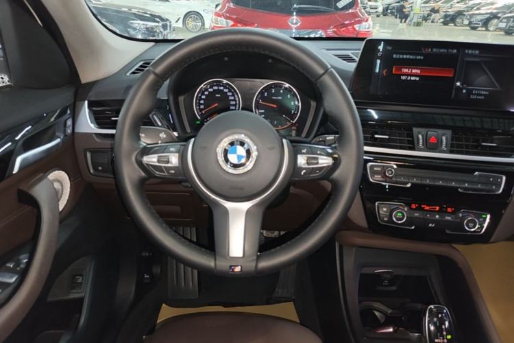 Used BMW X1 2022 sDrive25Li Leading Model Steering Wheel