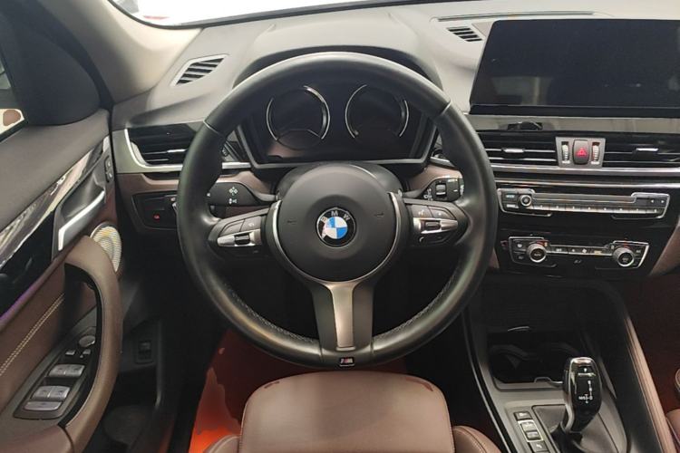 Used BMW X1 2022 sDrive25Li Leading Model Steering Wheel