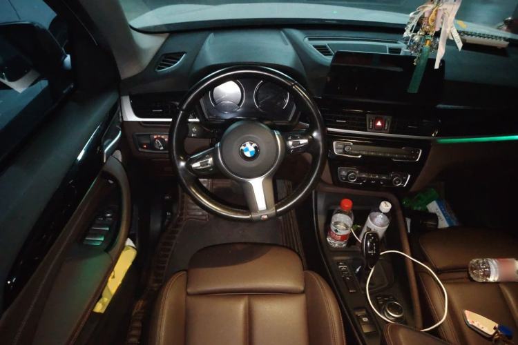 Used BMW X1 2022 sDrive25Li Leading Model Steering Wheel