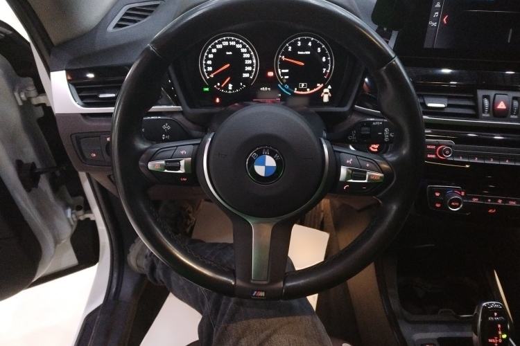 Used BMW X1 2022 sDrive25Li Leading Model Steering Wheel
