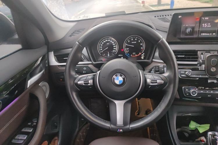 Used BMW X1 2022 sDrive25Li Leading Model Steering Wheel