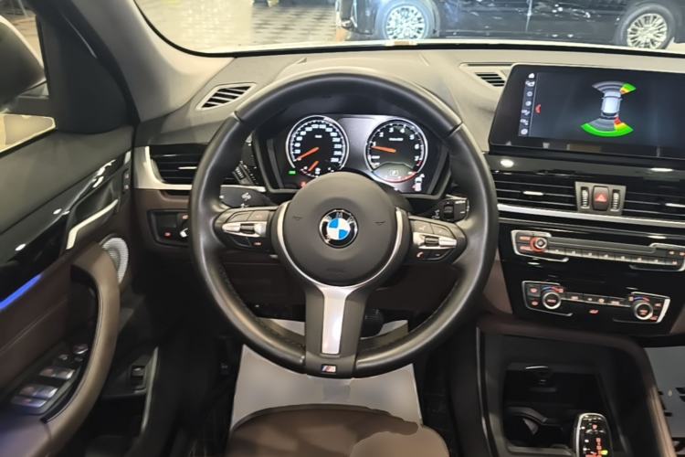 Used BMW X1 2022 sDrive25Li Leading Model Steering Wheel