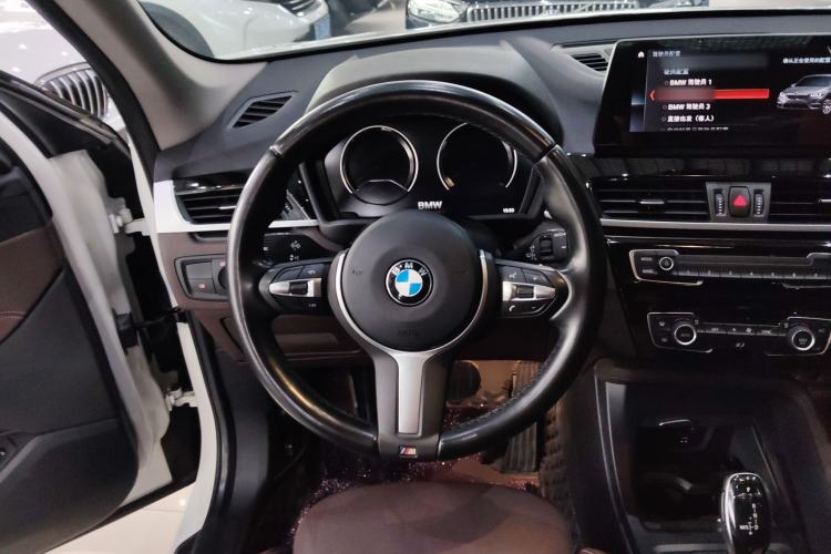 Used BMW X1 2022 sDrive25Li Leading Model Steering Wheel