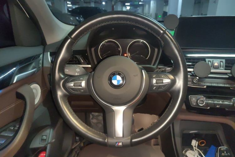 Used BMW X1 2022 sDrive25Li Leading Model Steering Wheel