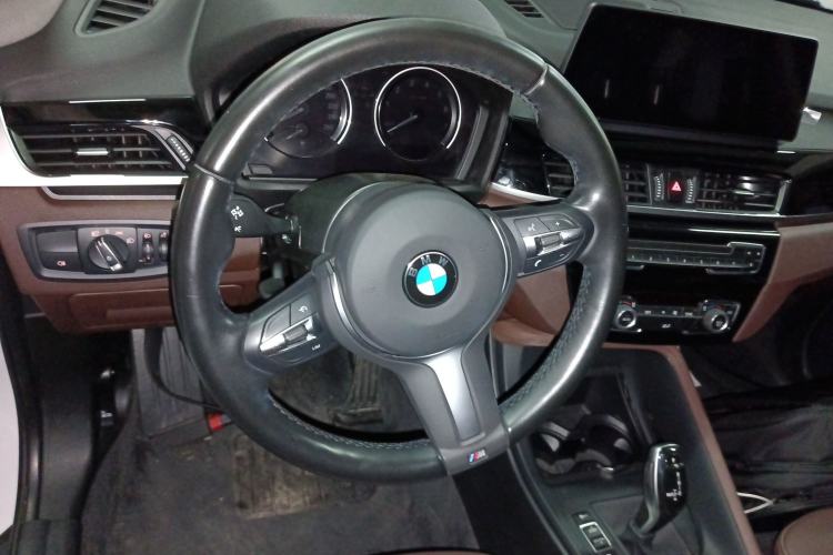 Used BMW X1 2022 sDrive25Li Leading Model Steering Wheel