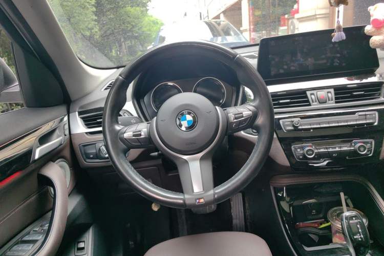 Used BMW X1 2022 sDrive20Li Luxury Model Steering Wheel