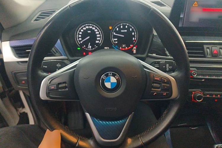 Used BMW X1 2022 sDrive20Li Fashion Model Steering Wheel