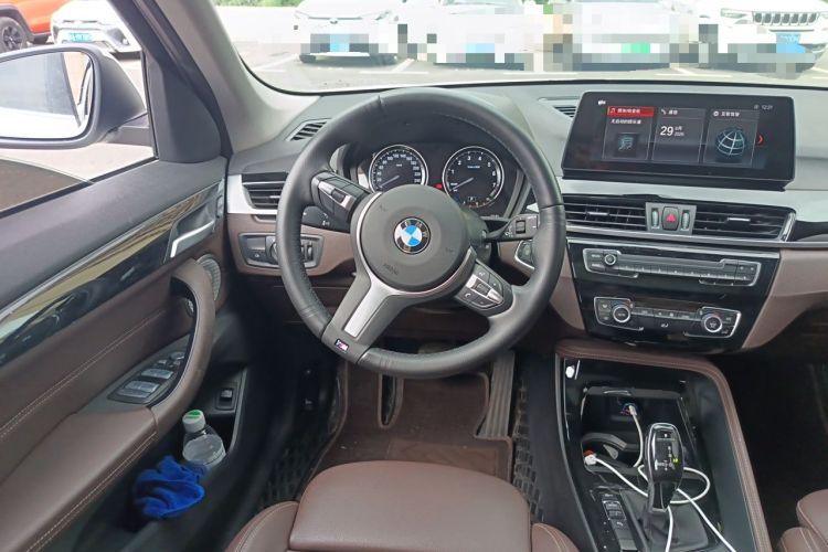 Used BMW X1 2022 sDrive20Li Fashion Model Steering Wheel