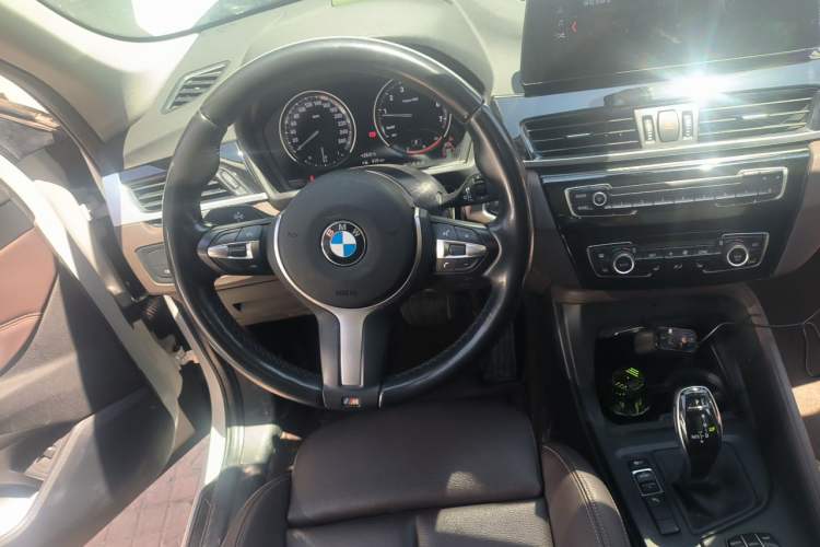 Used BMW X1 2022 sDrive25Li Leading Model Steering Wheel