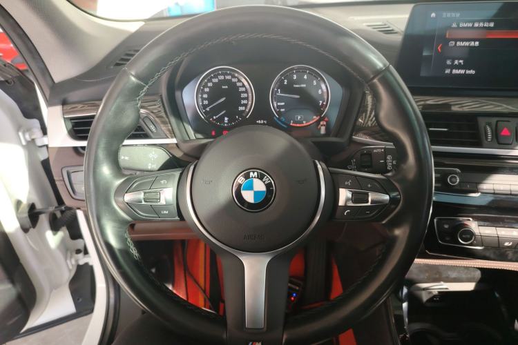 Used BMW X1 2022 xDrive25Li Luxury Model Steering Wheel