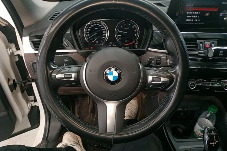 Used BMW X1 2022 sDrive25Li Leading Model Steering Wheel