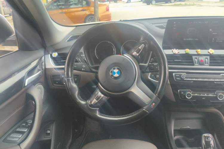 Used BMW X1 2022 sDrive25Li Leading Model Steering Wheel