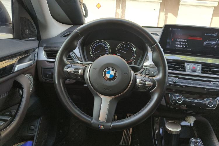 Used BMW X1 2022 sDrive25Li Leading Model Steering Wheel