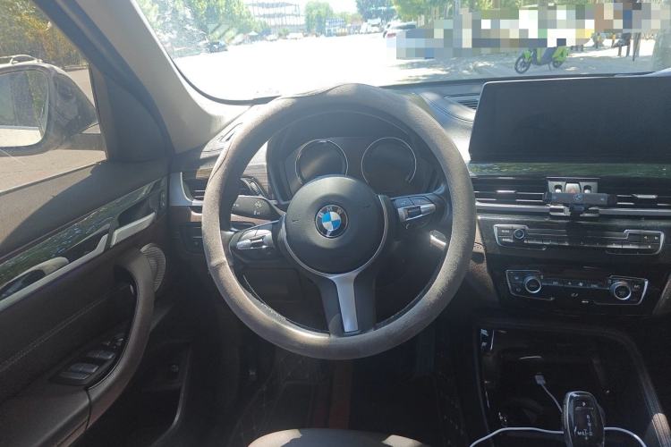 Used BMW X1 2022 xDrive25Li Luxury Model Steering Wheel