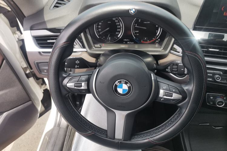 Used BMW X1 2022 sDrive25Li Leading Model Steering Wheel
