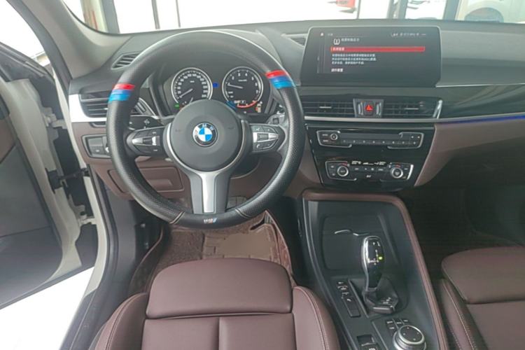 Used BMW X1 2022 sDrive25Li Leading Model Steering Wheel