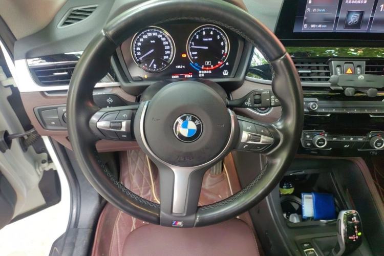 Used BMW X1 2022 sDrive25Li Leading Model Steering Wheel