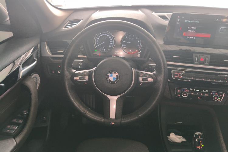 Used BMW X1 2022 sDrive25Li Leading Model Steering Wheel