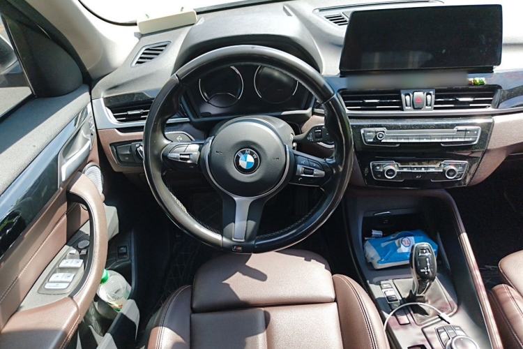 Used BMW X1 2022 sDrive25Li Leading Model Steering Wheel