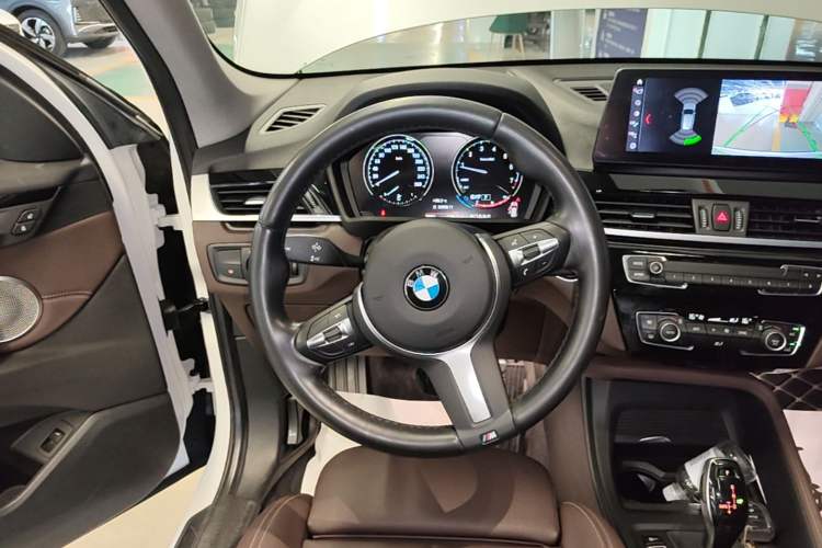 Used BMW X1 2022 sDrive25Li Leading Model Steering Wheel