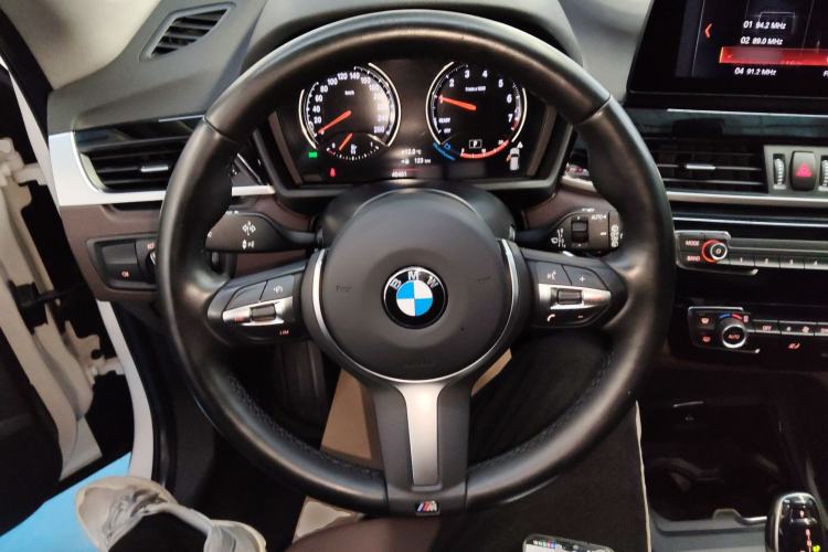 Used BMW X1 2022 sDrive25Li Leading Model Steering Wheel