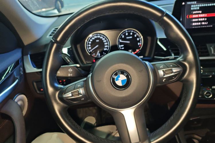 Used BMW X1 2022 sDrive25Li Leading Model Steering Wheel
