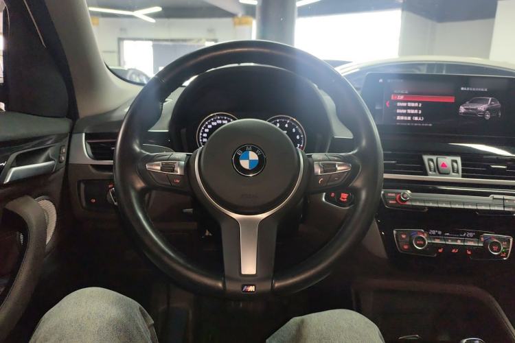 Used BMW X1 2022 sDrive25Li Leading Model Steering Wheel