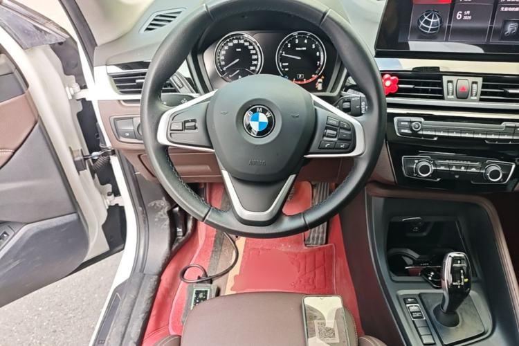 Used BMW X1 2022 sDrive20Li Fashion Model Steering Wheel