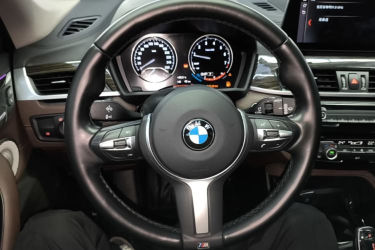 Used BMW X1 2022 xDrive25Li Luxury Model Steering Wheel