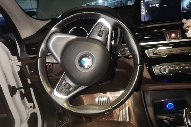 Used BMW X1 2022 sDrive20Li Fashion Model Steering Wheel