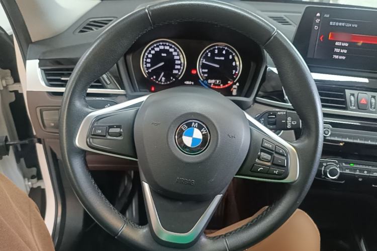 Used BMW X1 2022 sDrive20Li Fashion Model Steering Wheel