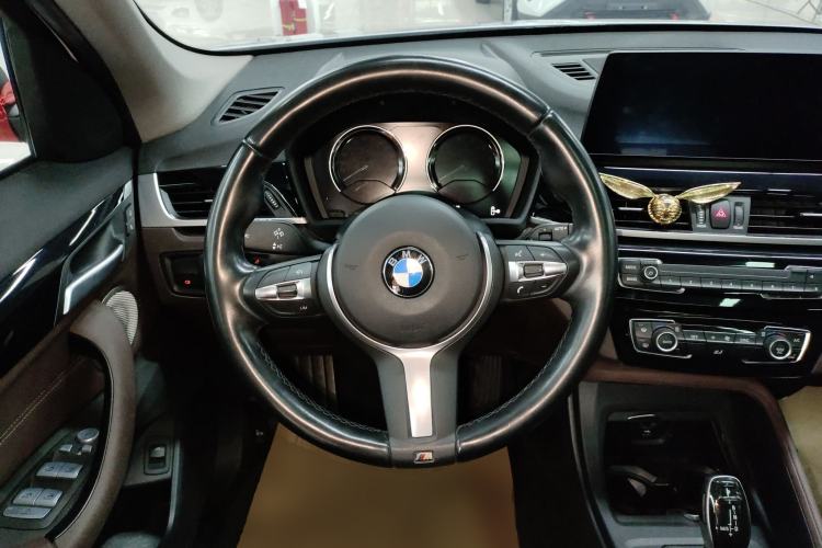 Used BMW X1 2022 sDrive25Li Leading Model Steering Wheel