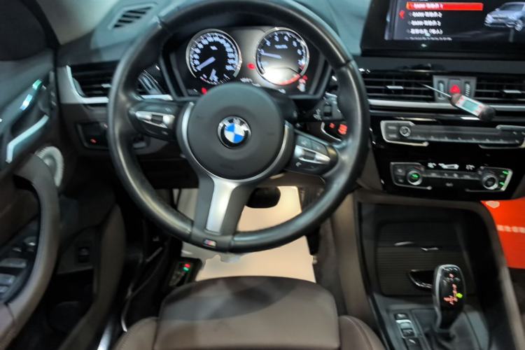 Used BMW X1 2022 sDrive25Li Leading Model Steering Wheel