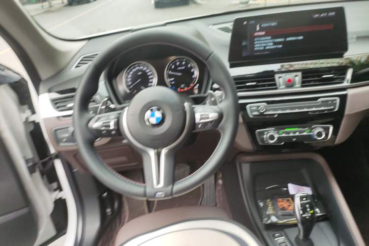 Used BMW X1 2022 sDrive20Li Fashion Model Steering Wheel