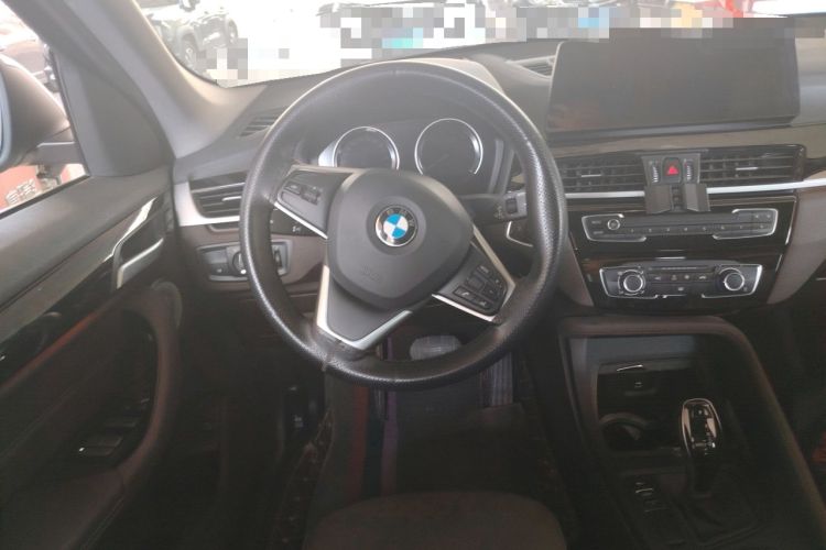 Used BMW X1 2022 sDrive20Li Fashion Model Steering Wheel