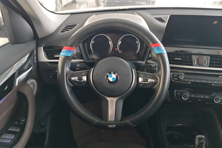 Used BMW X1 2022 sDrive25Li Leading Model Steering Wheel