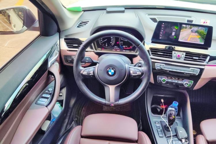Used BMW X1 2022 sDrive25Li Leading Model Steering Wheel