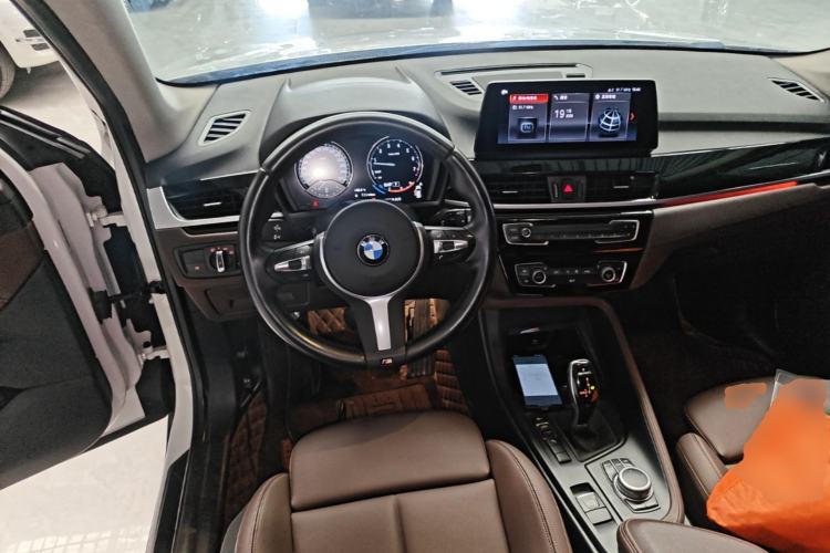 Used BMW X1 2022 sDrive25Li Leading Model Steering Wheel