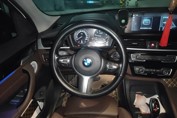 Used BMW X1 2022 sDrive25Li Leading Model Steering Wheel