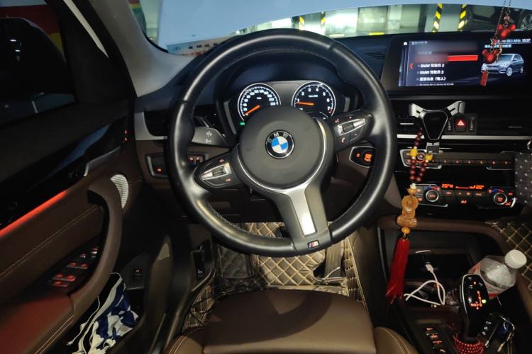 Used BMW X1 2022 sDrive25Li Leading Model Steering Wheel