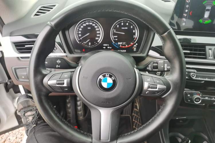 Used BMW X1 2022 sDrive25Li Leading Model Steering Wheel
