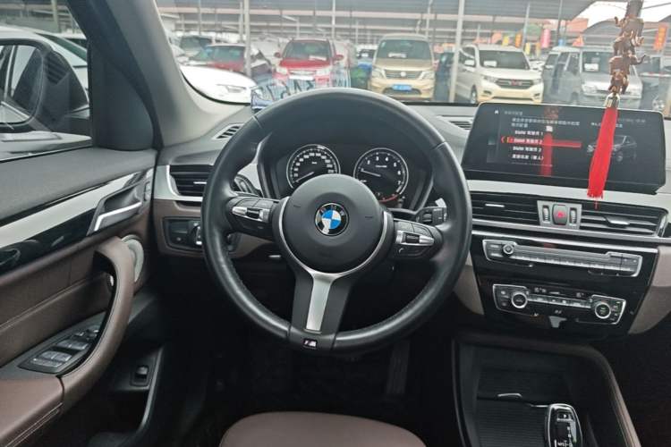 Used BMW X1 2022 sDrive25Li Leading Model Steering Wheel