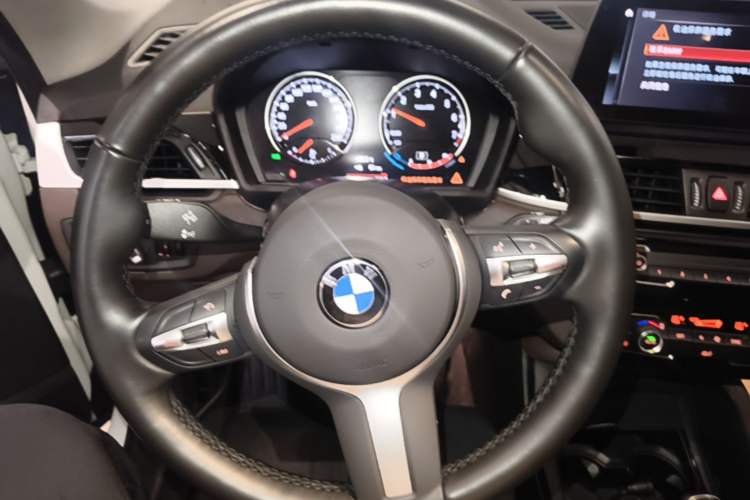 Used BMW X1 2022 sDrive25Li Leading Model Steering Wheel