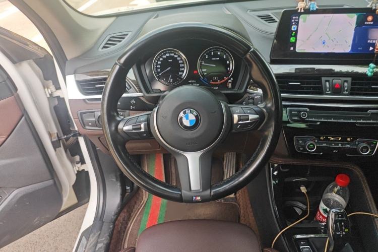 Used BMW X1 2022 Updated xDrive25Li Premium Edition Steering Wheel