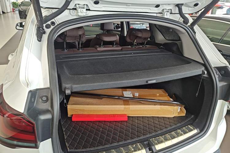 Used BMW X1 2022 sDrive25Li Leading Model Trunk
