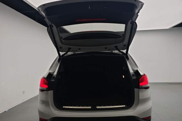 Used BMW X1 2022 sDrive25Li Leading Model Trunk