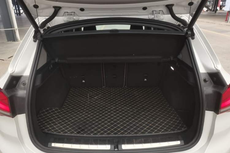 Used BMW X1 2022 sDrive25Li Leading Model Trunk