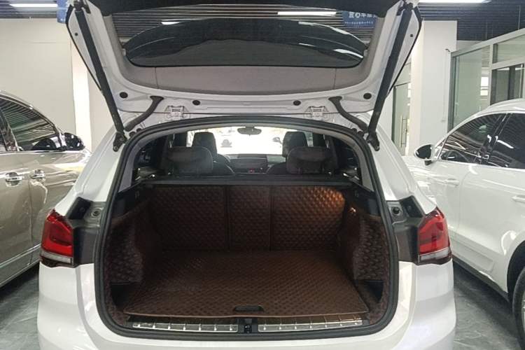 Used BMW X1 2022 sDrive25Li Leading Model Trunk