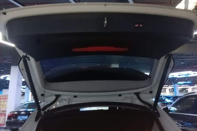Used BMW X1 2022 sDrive25Li Leading Model Trunk